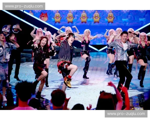 综合格斗替补席——每一位等待出场的英雄都有舞台